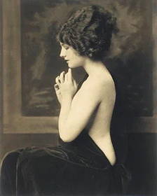 1924, NORMA SHEARER_BY ALFRED CHENEY JOHNSTON: Title: 1924, NORMA SHEARER_BY ALFRED CHENEY JOHNSTON Artist/Source: ALFRED CHENEY JOHNSTON Original Date: 1924 Dimensions (in inches): 8 X 10" Description: || UNITED STATES SHIPPING ONLY! || This lot