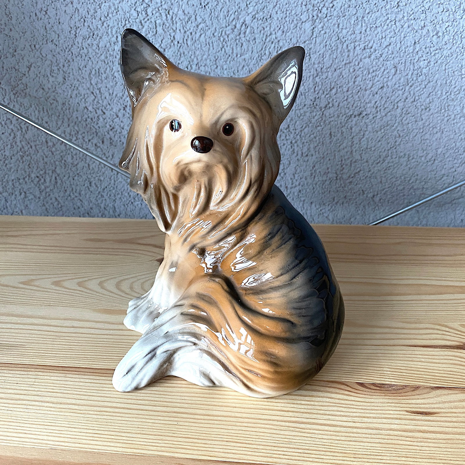 Porcelain dog Statue