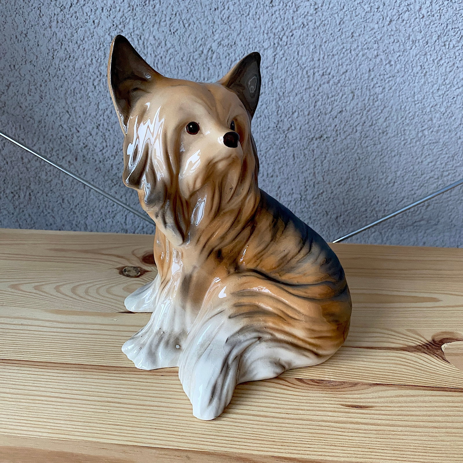 Porcelain dog Statue - 2