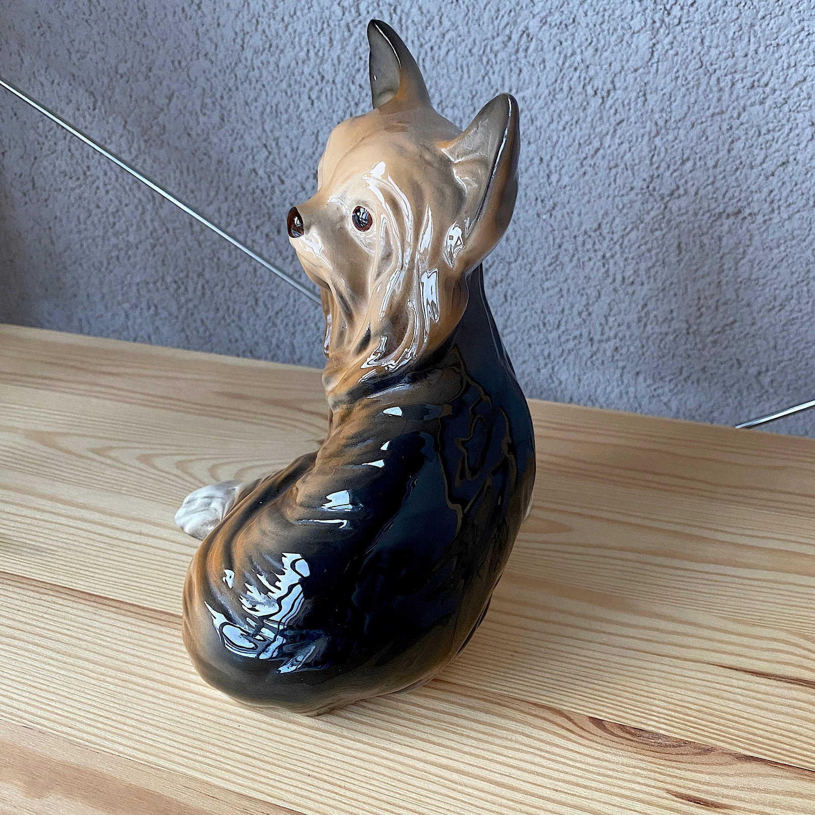 Porcelain dog Statue - 3