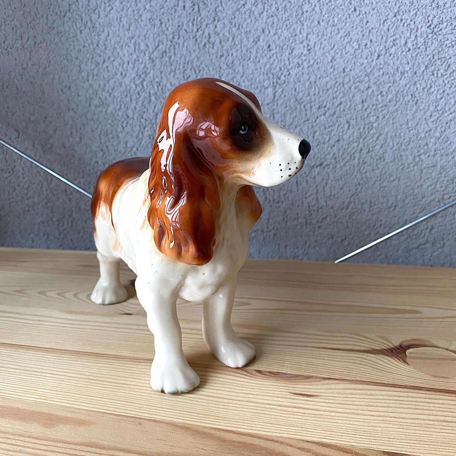 Porcelain dog Statue - 2