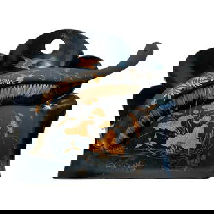 19th C Victorian Papier-MachâˆšÂ© Silent Butler or Crumb Brush: Antique Victorian black lacquer papier-machÃ© silent butler or brush with crumb tray, hand-painted intricate Asian motif in gold. Natural boar bristles on brush with no signs of actual use