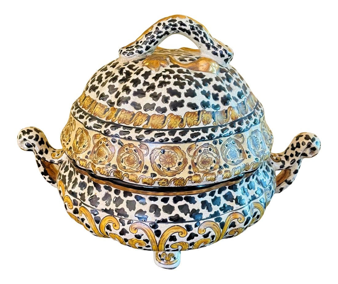 Vintage Chinese Ceramic Tureen With Abstract Tribal Motif in Browns, Black, Cream and Gold: A vintage Chinese Tureen that's very 'of the moment' with it's animal motif in browns, blacks, creams and gold. A stunning and versatile accent piece for any room! A beautiful place to house a collect