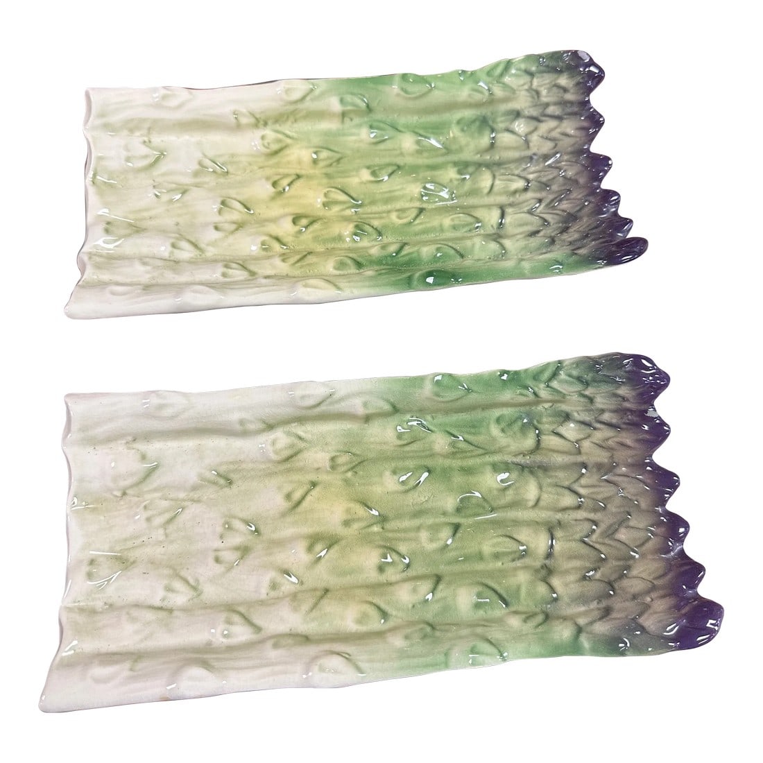 Pair of Vintage Portuguese Majolica Faience Asparagus Green Ceramic Platters: For for that long luncheon with friends A platter for each end of the table. Condition: Alterations: Original Condition Unaltered Imperfections: Some Imperfections Condition Notes: I'm great shape. Ea