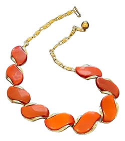 Vintage Lisner Burnt Orange Thermoset Necklace Signed
