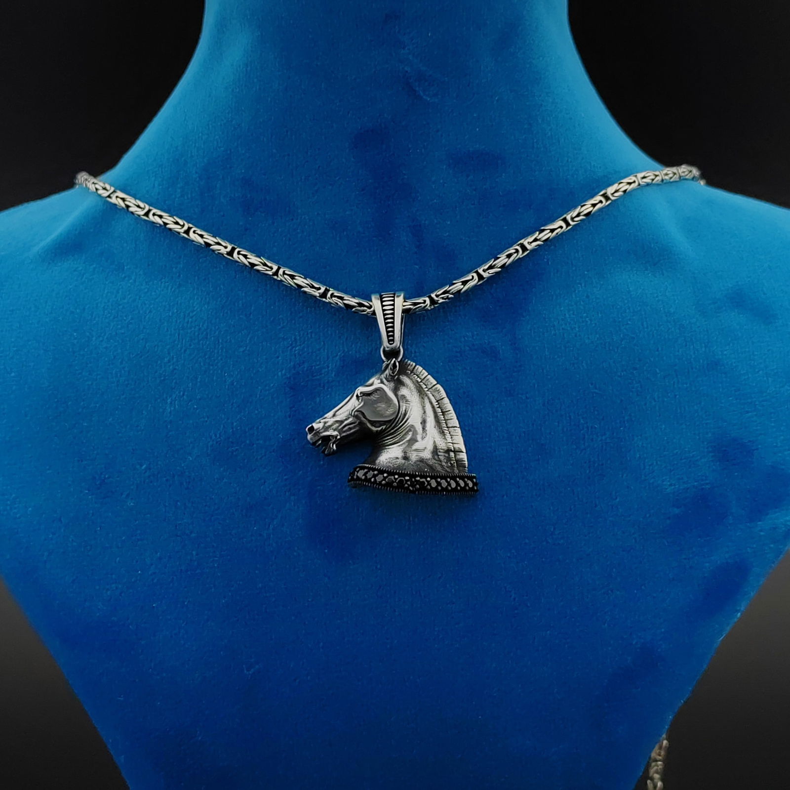 925 Silver Horse Pendant with Chain (1 of 7)