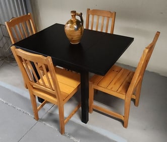 Modern farmhouse country sliding top small dining table w/ 1 leaf and 4 pine chairs.