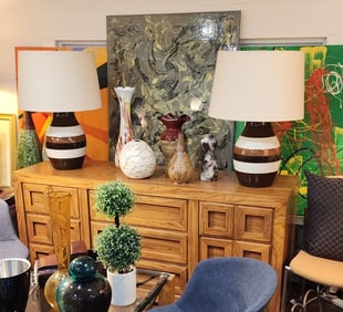 Pair of fantastic vintage mid-century ceramic lamps with bold Olive jar design