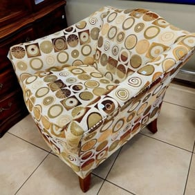 Vintage Thomasville large mid-century modern lounge chair with great geometric pattern