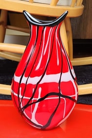 Bold teardrop red centric mid-century abstract Murano-attributed heavy art glass vase. Version 2
