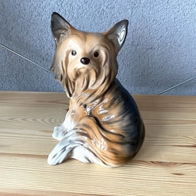 Porcelain dog Statue