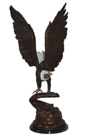 Eagle Coming to a Landing on a Branch Bronze Statue – Size: 15″L x 15″W x 31″