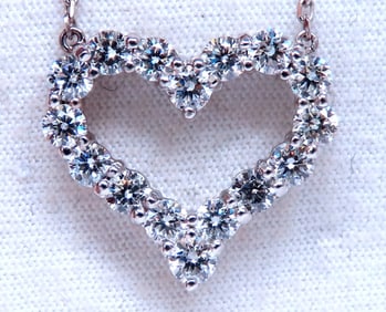 1.75ct Open Heart Natural diamonds necklace 14 karat G/VS**