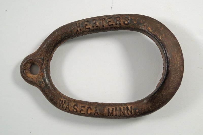 Herter’s, Waseca, Minn. Cast Iron Decoy Weight (1 of 3)