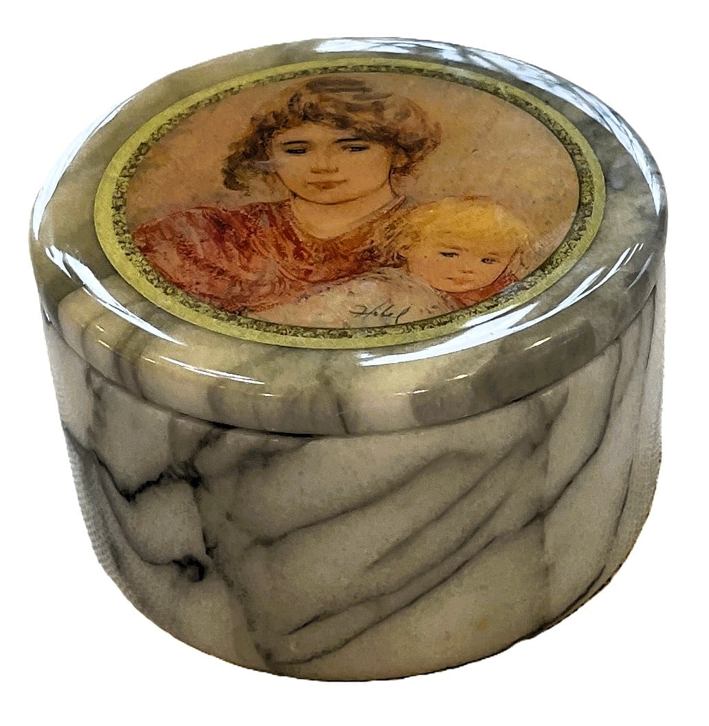 Edna Hibel Marble Trinket Box: Date/Period: unknown Dimension: Approx 3 x 2.5 Material: marble Additional Information: Edna Hibel Marble Trinket Box Shipping: Domestic: Flat-rate of $7.00 to anywhere within the contiguous U.S. Inte