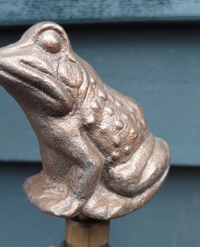 White Swan FROG Faucet Garden Hose Spigot Hand Crafted USA Bronze/Brass NEW: Probably newer piece.. Excellent surface condition. Like new condition. . Date unsure . Measures approximately 3 tall .Shipping costs include insurance.