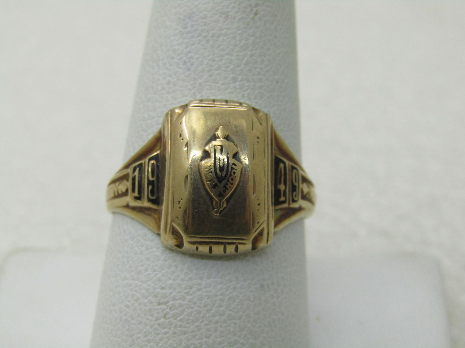 Vintage 10kt 1949 M High School ring, Sz. 9.75, 4.75gr. Signed GBZ (1 of 7)
