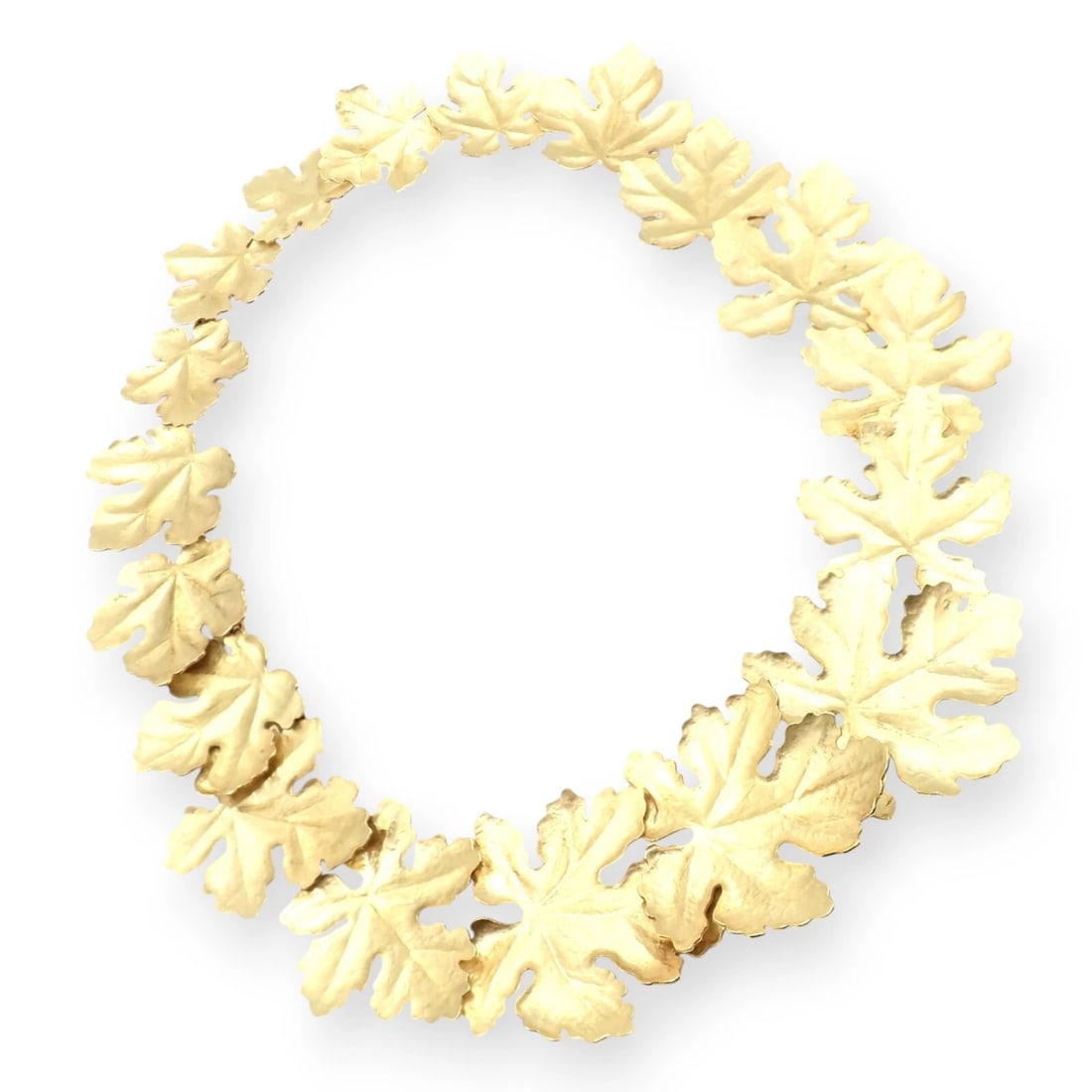 Rare! Authentic Tiffany & Co Angela Cummings 18k Yellow Gold Leaf Necklace 1981: Rare! Authentic Tiffany & Co Angela Cummings 18k Yellow Gold Leaf Necklace 1981 About This Piece: This authentic 1981 Tiffany & Co. necklace by Angela Cummings features intricately sculpted fig leaves