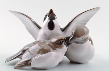 B&G, Bing & Grondahl number 1670, sparrows.