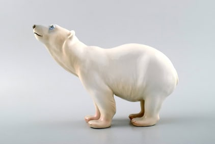 Polar bear sniffs, Bing and Grondahl. Number 1692.