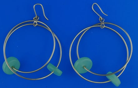 L. FRANK 22K YELLOW GOLD GREEN GLASS STONE DOUBLE HOOP EARRINGS C.1980