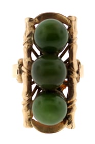 CHIC 14k Yellow Gold & Jade Ring Circa 1950!