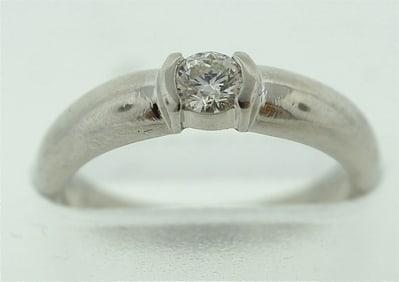 TIFFANY & CO. T&CO. PLATINUM ENGAGEMENT RING 0.21CTS D50024 STYLISH BAND