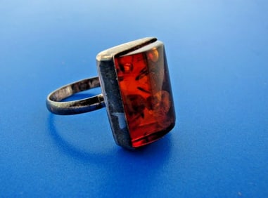 UNIQUE Sterling & Amber Ring