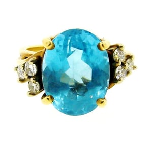 STUNNING 14k Yellow Gold, Blue Topaz & Diamond Ring Circa 1980s!