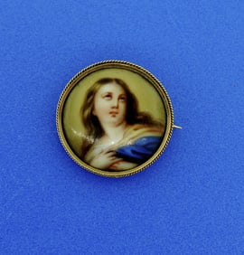 C.1900 UNIQUE 10K YELLOW GOLD PIN BROOCH HAND PAINTED ENAMEL EUROPEAN FRAME