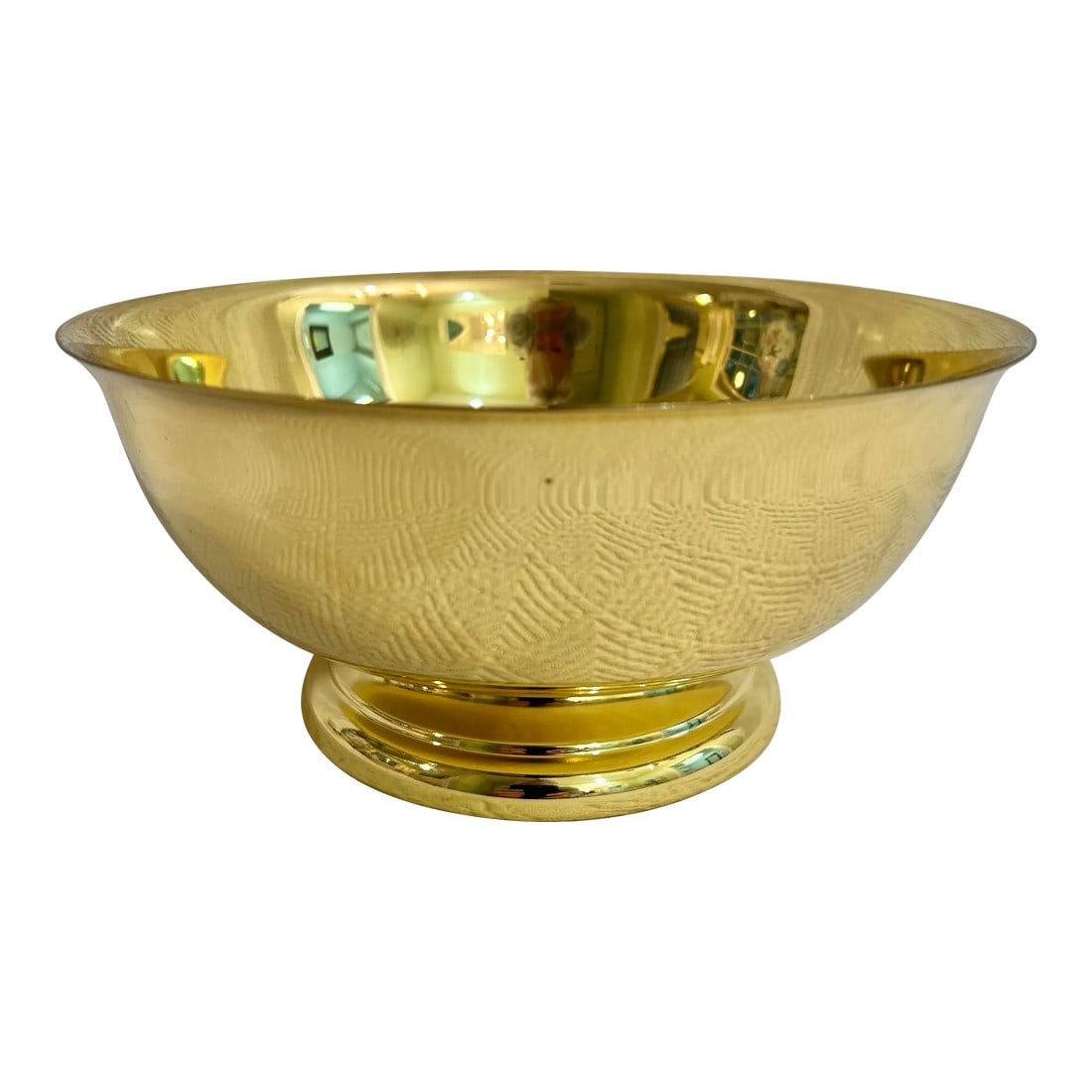 1980â€™s Baldwin Brass â€œBenchmarkâ€ 8â: When silver won't do"¦ a brass Revere bowl will! This bowl is by Baldwin Brass from the "Benchmark" collection. The brass appears to be lacquered which keeps the piece from tarnish. There is at the v