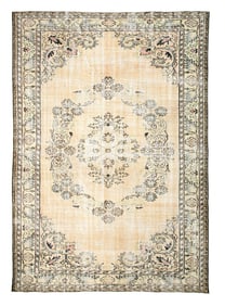 6'7'' x 9'10'' Handmade Vintage Wool Rug - 24676