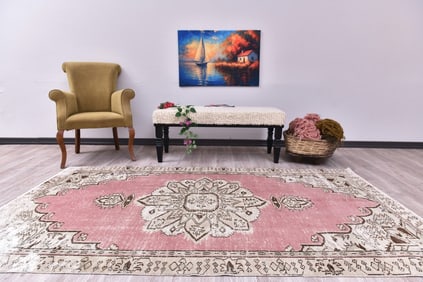 4'8'' x 8'1'' Handmade Vintage Wool Rug - 244856