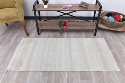 2'4'' x 5'1'' Turkish Vintage Hemp Rug - 240990