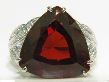 Triangular-Cut Garnet Ring with Natural Diamonds 14kt