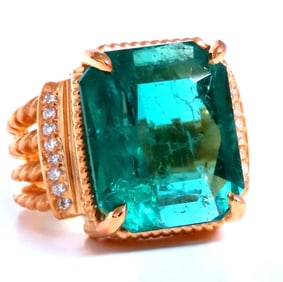 GIA Certified 12.70ct Natural Emerald Diamonds Ring 18kt 44214