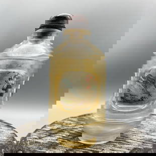 Old Chinese Peking Glass Inside Painting Turn Heart Snuff Bottle: Title: Old Chinese Peking Glass Inside Painting Turn Heart Snuff Bottle Date/Period: After1900 Origin: Chinese Dimension: 95x43(mm) 3.74x1.69(inches) Weight 0.40 lbs/183g Materials: Peking Glass Reser