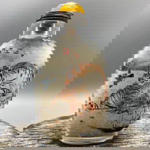 Old Chinese Peking Glass Inside Painting Tiger Design Snuff Bottle w Stopper: Title: Old Chinese Peking Glass Inside Painting Tiger Design Snuff Bottle w Stopper Date/Period: After1900 Origin: Chinese Dimension: 93x50x29(mm) 3.66x1.97x1.14(inches) Weight 0.21 lbs/95g Materials: