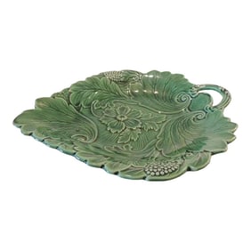 Majolica Style Green Leaf Decorative Serving Dish