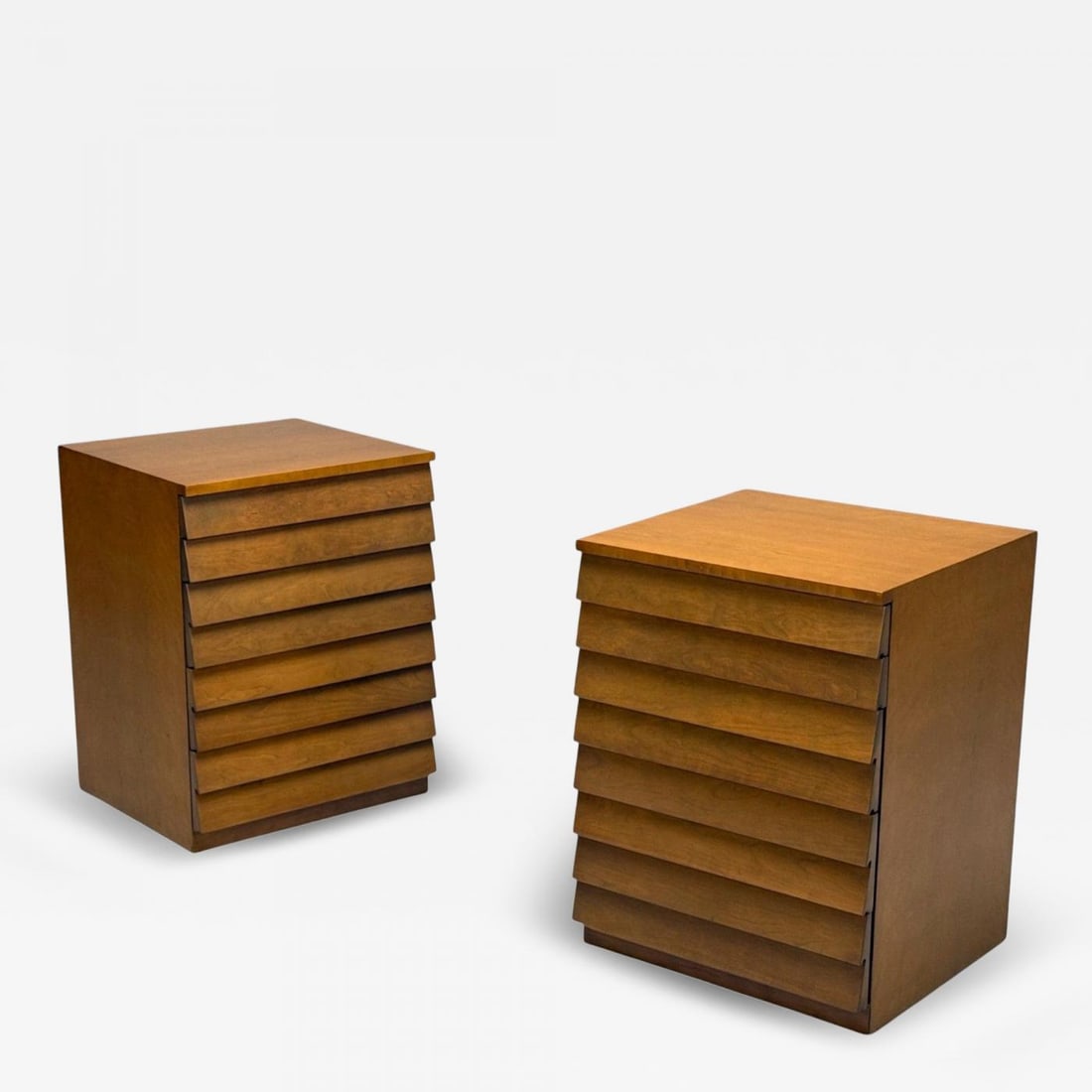 T.H. Robsjohn-Gibbings, American Modern, Maple, Nightstands, USA, 1960s (1 of 12)