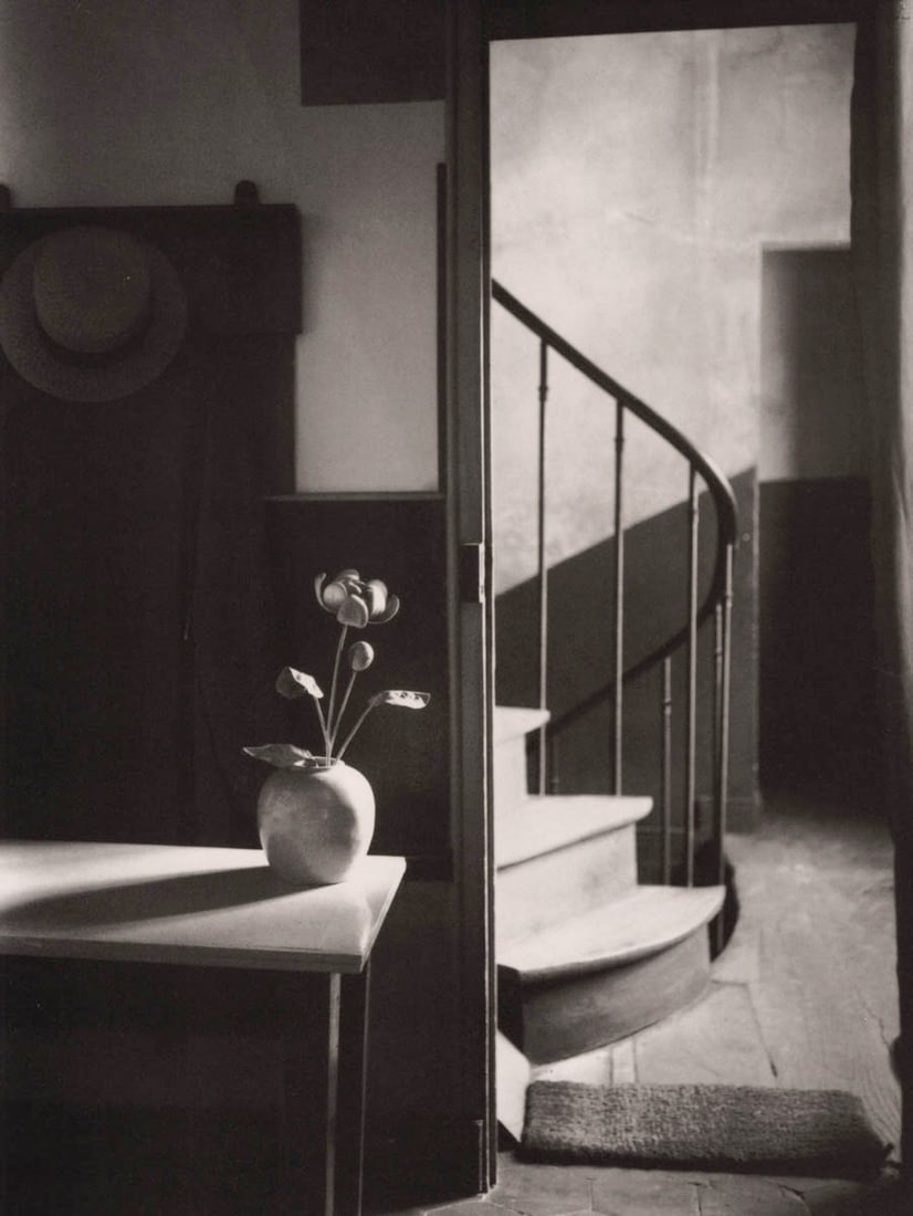 ANDRE KERTESZ - Chez Mondrian, Paris, 1926: Title: ANDRE KERTESZ - Chez Mondrian, Paris, 1926 Description: Artist: ANDRE KERTESZ Print Title: Chez Mondrian, Paris, 1926 Medium: Duotone Photolithograph Printing Date: 1990's Printed in Italy Imag