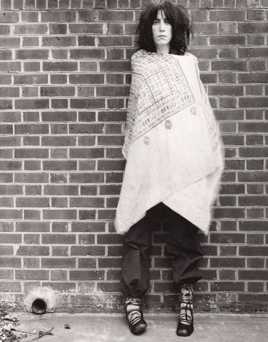 MAPPLETHORPE - Patti Smith, 1978: Title: MAPPLETHORPE - Patti Smith, 1978 Description: Artist: MAPPLETHORPE Print Title: Patti Smith, 1978 Medium: Duotone Print Printed 1990s in the Italy Image size (inches) approx. 9.5 x 7.5” R