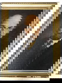 Social realism Oil painting Portrait of Lenin Unknown artist: NoAAA2146 This vibrant Oil painting captures the portrait of one of the most influential and controversial figures of the 20th century - Vladimir Lenin. As the founder of the Soviet Union and the Comm