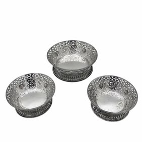 Early 20th Modern George V Suite of Three Sterling Silver Dishes London 1926 Carrington & Co