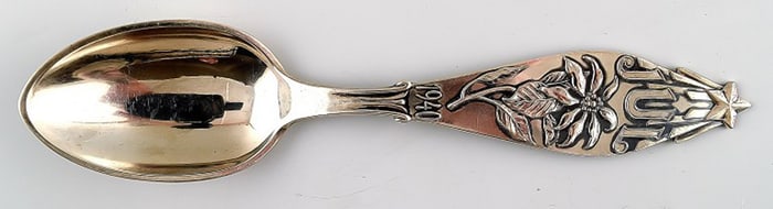 Christmas Spoon from 1940. Produced by Grann and Laglye, Copenhagen.
