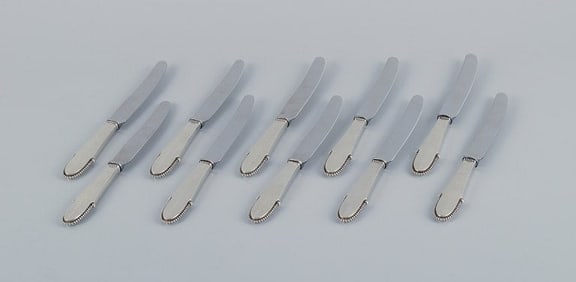 Georg Jensen Beaded. A set of ten fruit knives in sterling silver. Stainless steel blade.