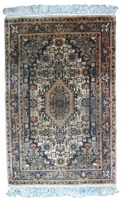 Handmade vintage Indo-Tabriz rug 1.9' x 2.9' (58cm x 89cm) 1970s