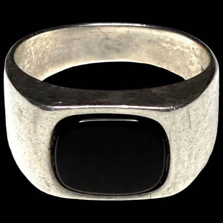 Estate Sterling Silver Signet Ring (1 of 5)