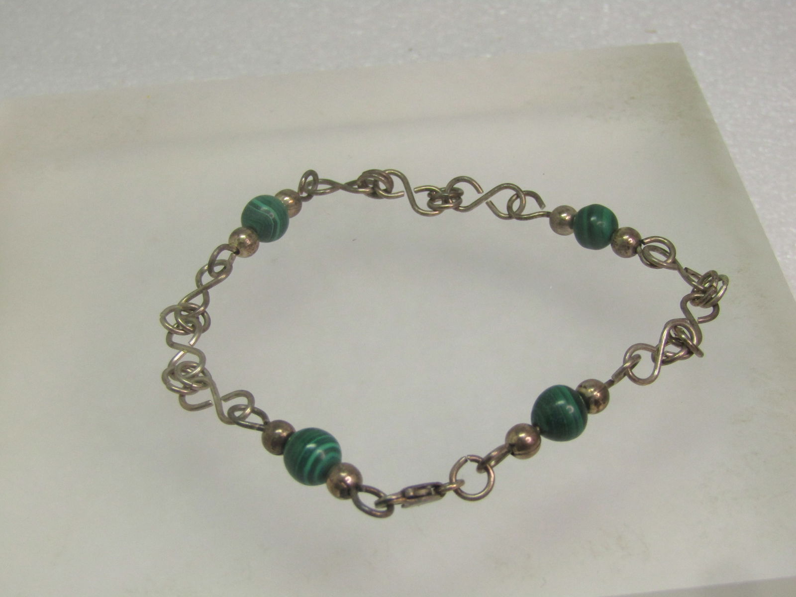 Vintage Sterling Malachite Beadede Bracelet, 8", Unisex, 1980's: Vintage Sterling Malachite Beadede Bracelet, 8", Unisex, 1980's. Sterling figure eight links connected with double round links with four appx. 5.5mm round malachite beads and a sterling 3.5mm bead on
