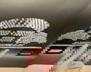 Aluminum Hollywood License Plate Fob Topper